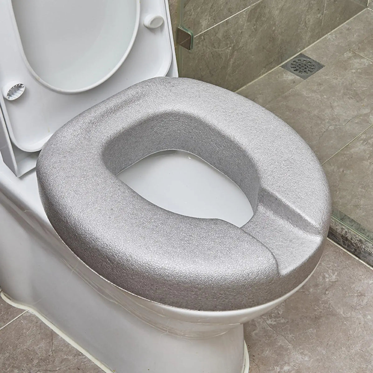 Inflatable Raised Toilet Seat with Suction Cups Portable Comfortable Travel Toilet Cushion for Elderly/Seniors with Storage Bag